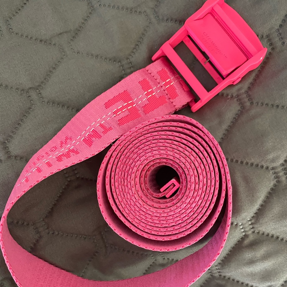 Off-white belt neon pink